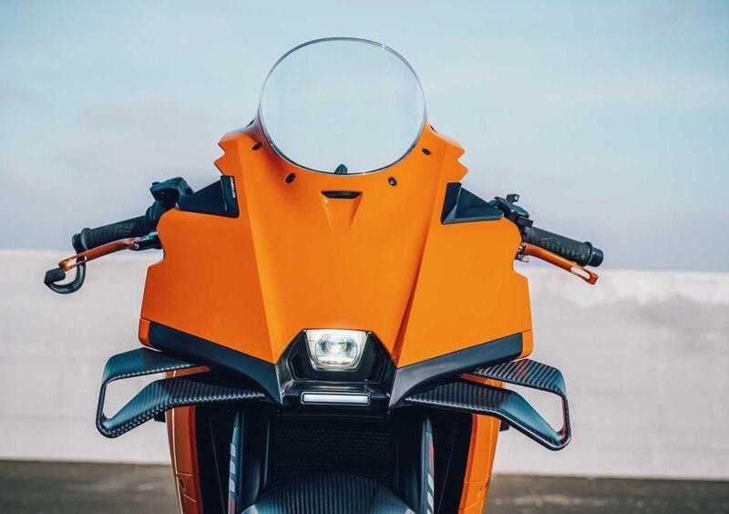 KTM 990 RC R 990 RC R (2026) (17)