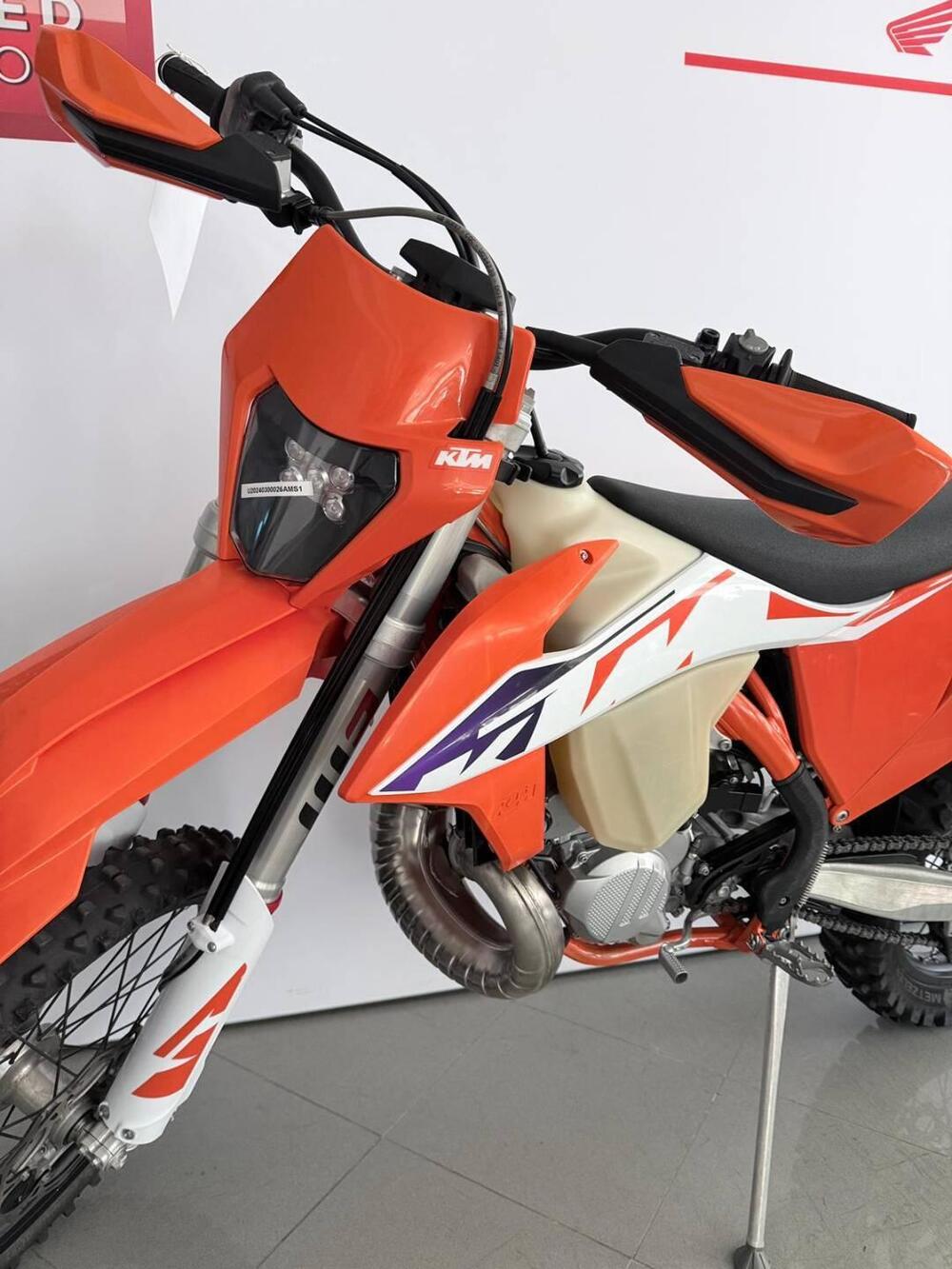 KTM 250 EXC TPI (2022) (3)