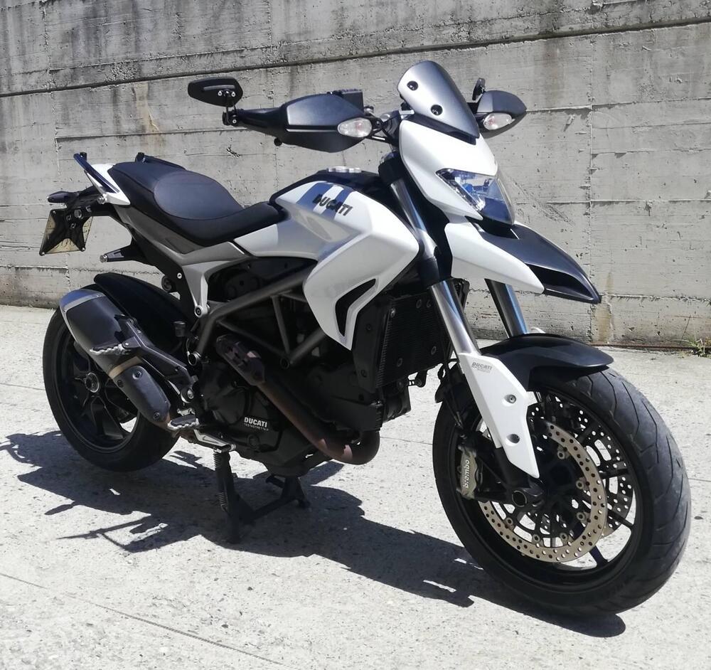 Ducati Hyperstrada 821 (2013 - 15) (2)