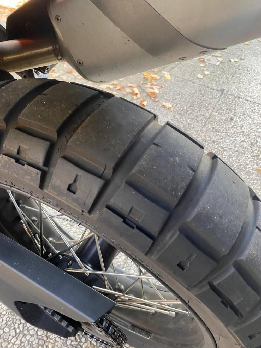 KTM 890 Adventure (2022) (3)