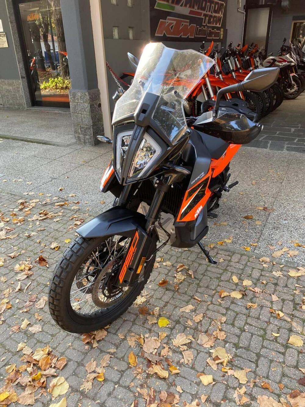 KTM 890 Adventure (2022) (6)