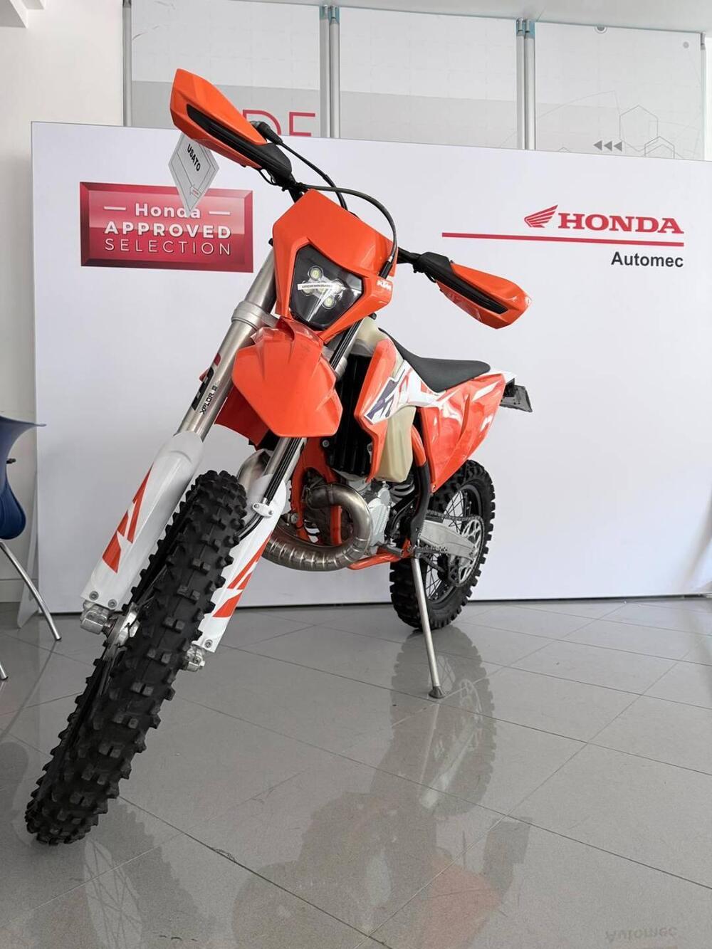 KTM 250 EXC TPI (2022) (2)