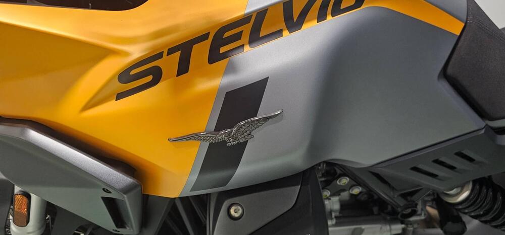 Moto Guzzi Stelvio (2024 - 26) (2)