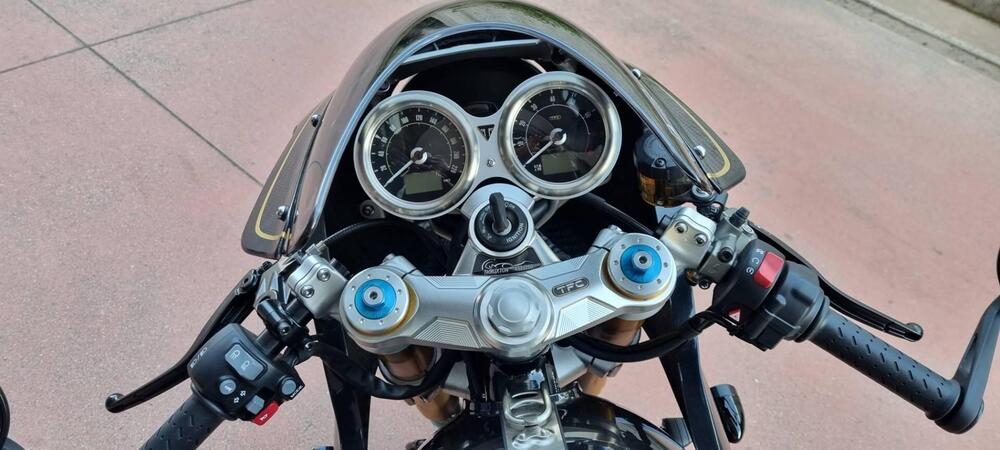 Triumph Thruxton 1200 TFC (2020) (11)