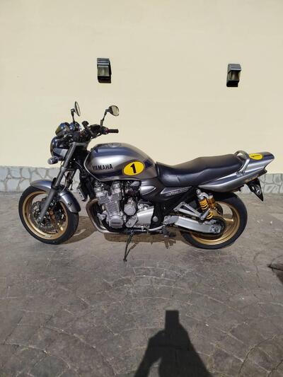Yamaha XJR 1300 (2006 - 14) usata