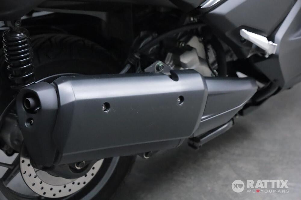 Yamaha X-Max 300 Tech Max (2021 - 24) (7)