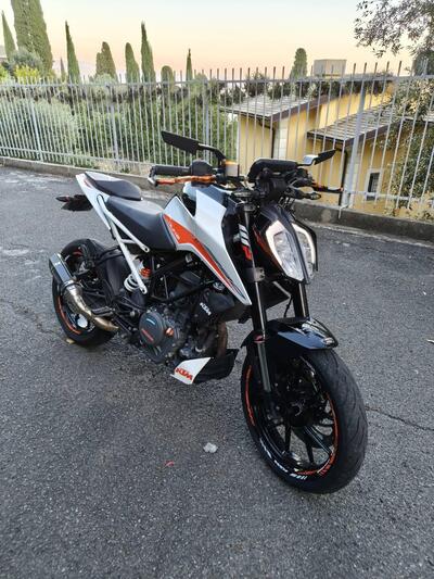 KTM 390 Duke (2021 - 23) usata