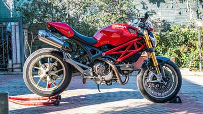 Ducati Monster 1100 S (2009-10) usata