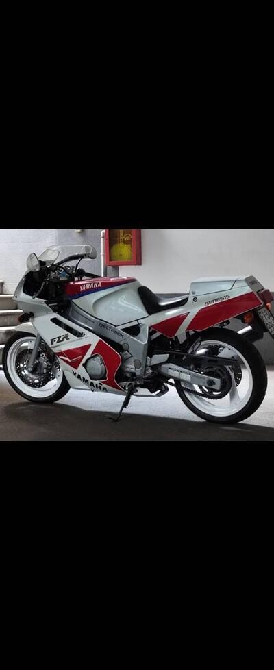 Yamaha FZR600 d&#039;epoca