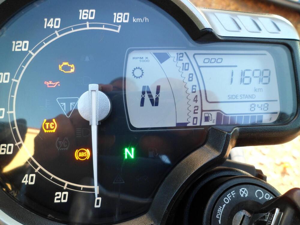 Triumph Scrambler 400 X (2024 - 26) (9)