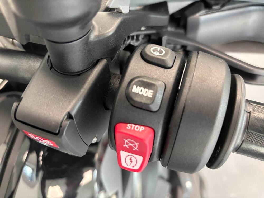 Bmw R 1300 GS (2023 - 26) (9)