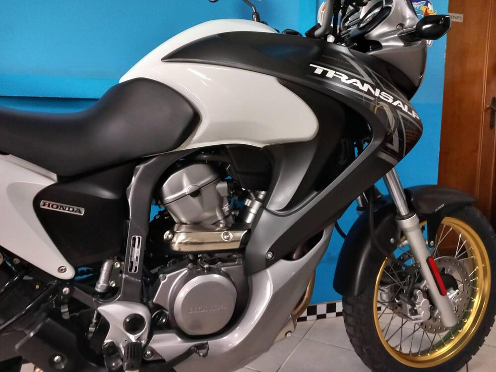 Honda Transalp XL 700 V (2007 - 2013) (16)