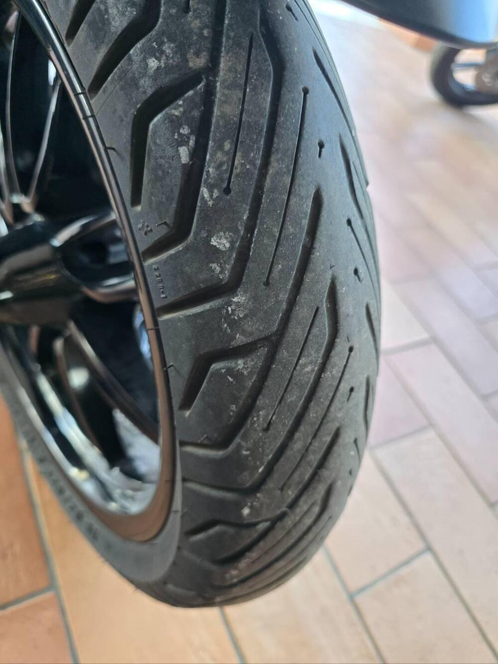 Piaggio Beverly 400 S ABS-ASR (2021 - 24) (9)