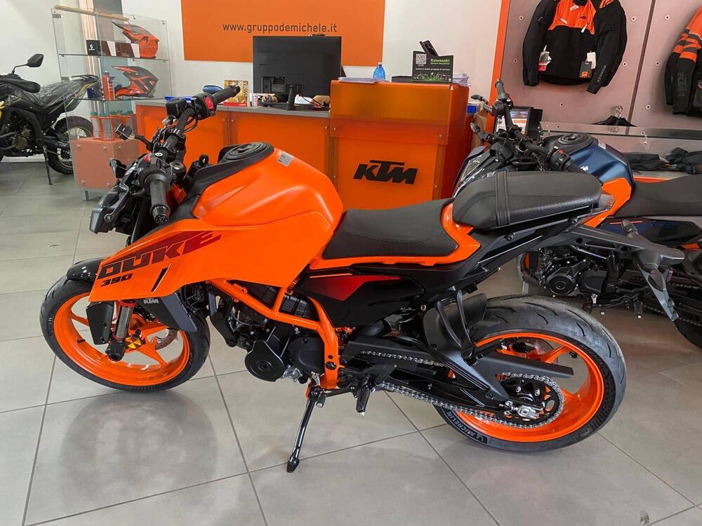 KTM 390 Duke (2026) (2)