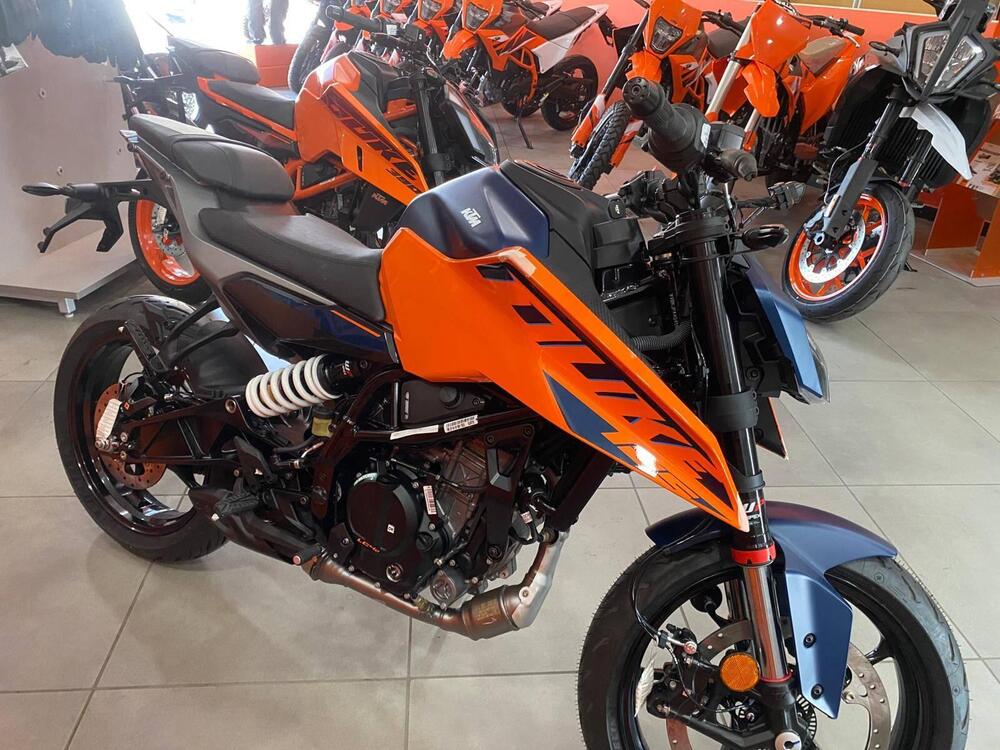 KTM 125 Duke (2026) (2)