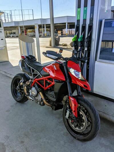 Ducati Hypermotard 950 (2022 - 25) usata