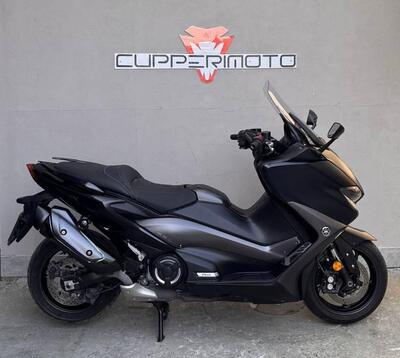 Yamaha T-Max 560 (2020 - 21) usata