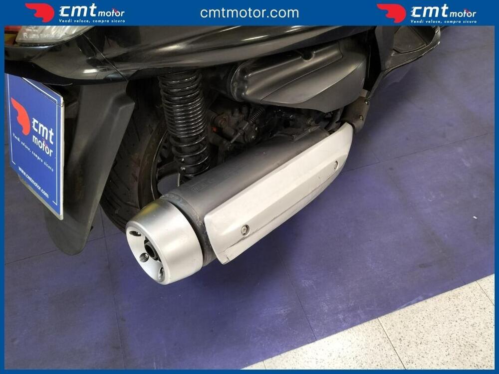 Yamaha Majesty 400 (2004 - 08) (10)