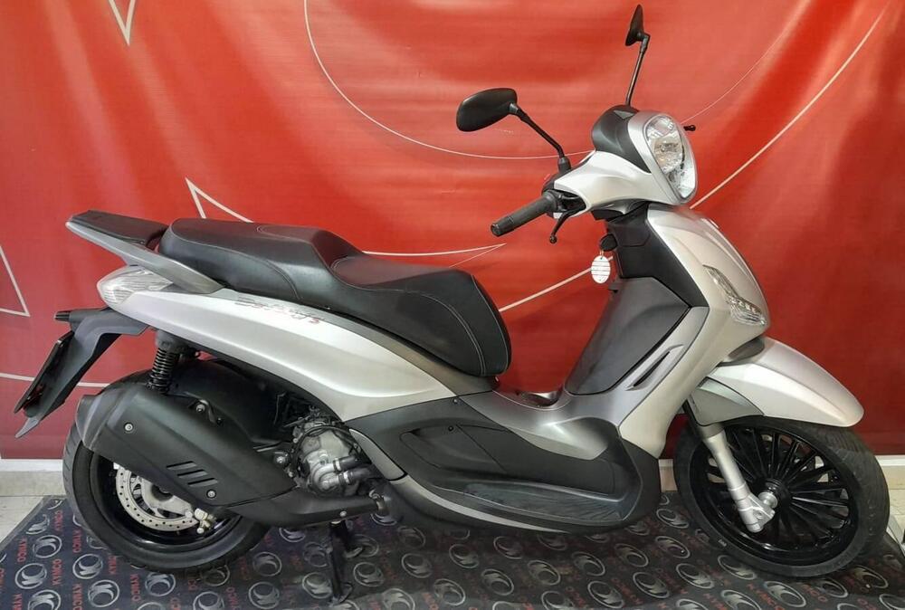 Piaggio Beverly 300 S i.e. ABS-ASR (2016 - 20) (8)