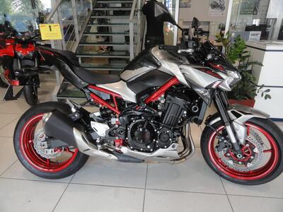 Kawasaki Z 900 (2025 - 26) usata