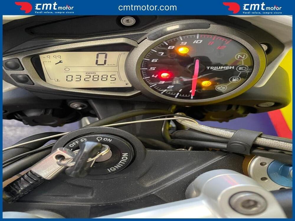 Triumph Speed Triple 1050 R ABS (2016 - 17) (5)
