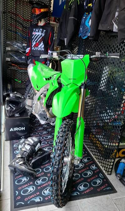 Kawasaki KX 250 (2025) nuova