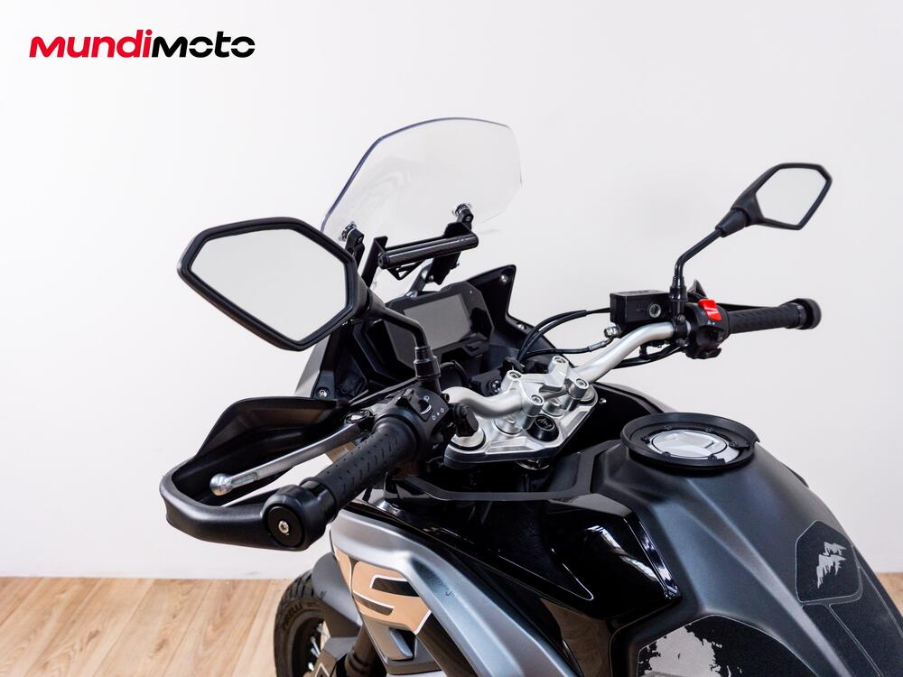 Voge Valico 650DSX (2021 - 24) (11)