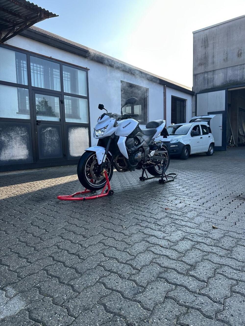 Kawasaki Z 750 (2007 - 14) (2)