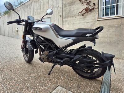 Husqvarna Vitpilen 401 (2024 - 25) usata