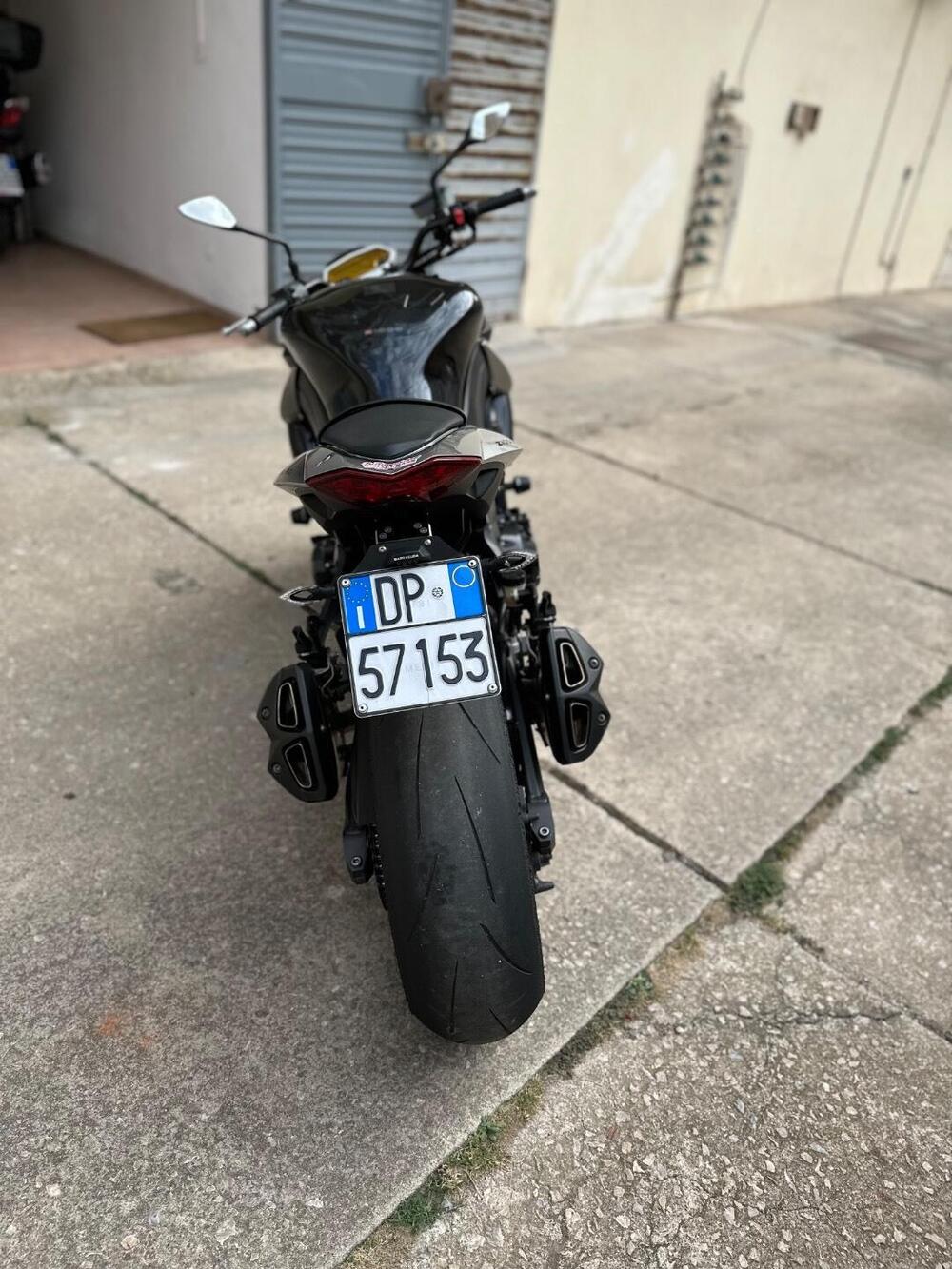 Kawasaki Z 1000 (2010 - 13) (5)