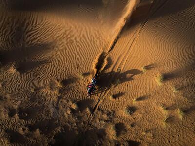 Rally-Raid. Marocco flash, D2. Tappa a Schareina e Al Attiyah, Sanders e Roma leader [VIDEO]