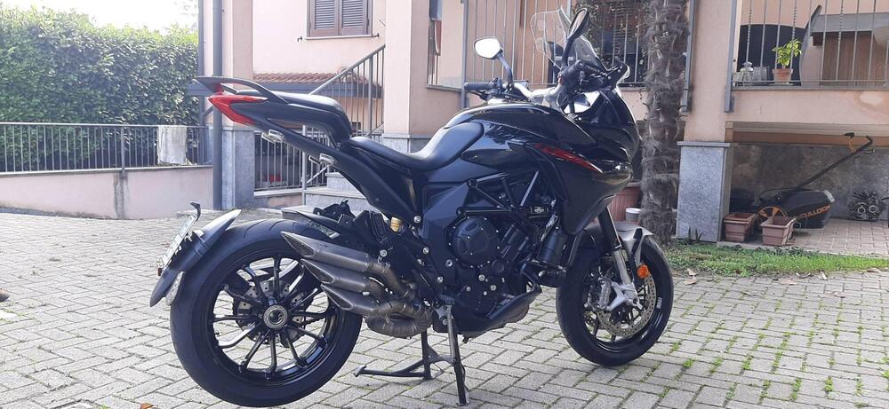 MV Agusta Turismo Veloce 800 Rosso (2021 - 23) (6)