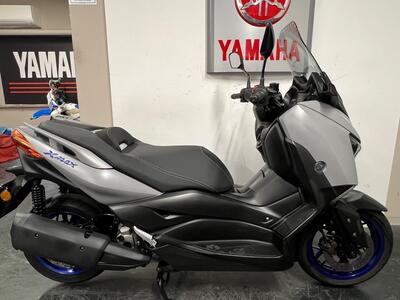 Yamaha X-Max 300 (2021 - 24) usata