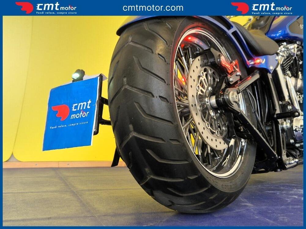 Harley-Davidson 1584 Custom (2008 - 09) - FXSTC (14)