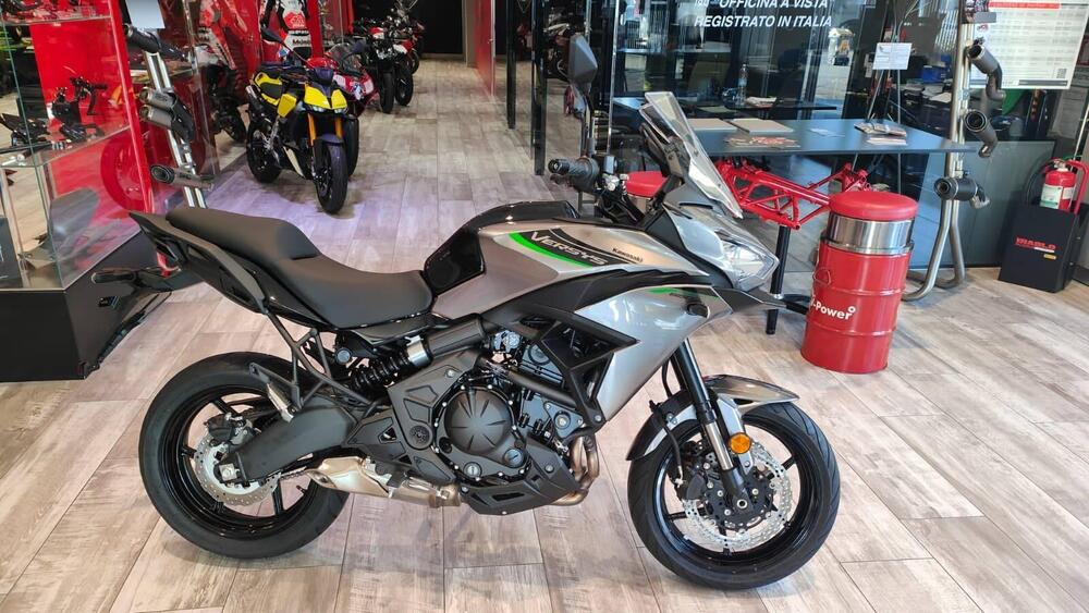 Kawasaki Versys 650 (2025 - 26) (9)