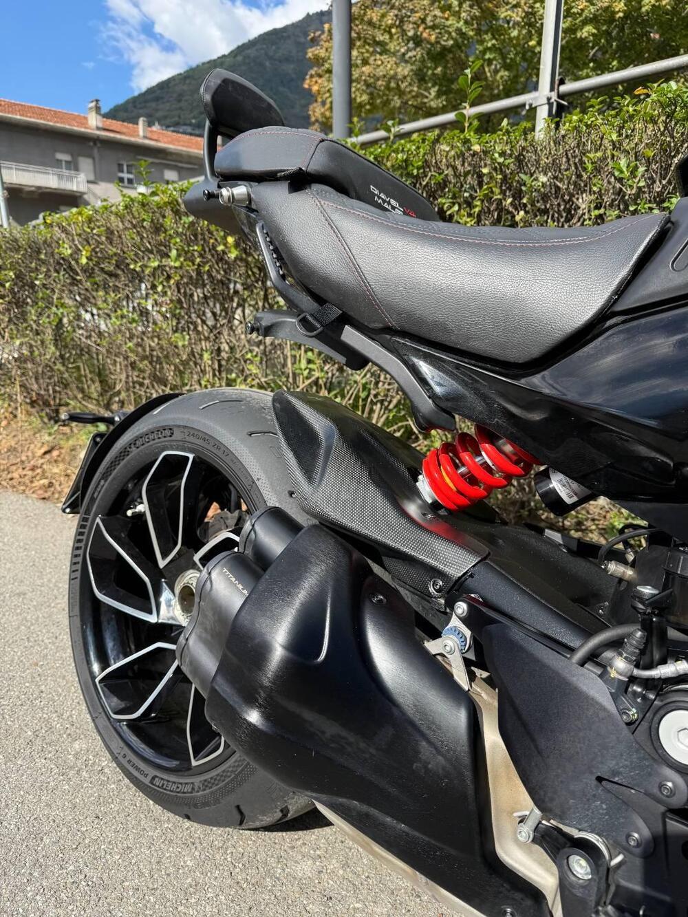 Ducati Diavel V4 (2023 - 26) (4)