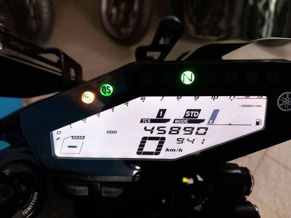 Yamaha MT-09 (2017 - 20) (20)