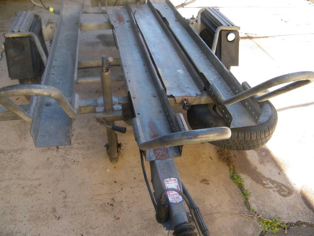 Carrello/rimorchio Ellebi per trasporto moto (6)