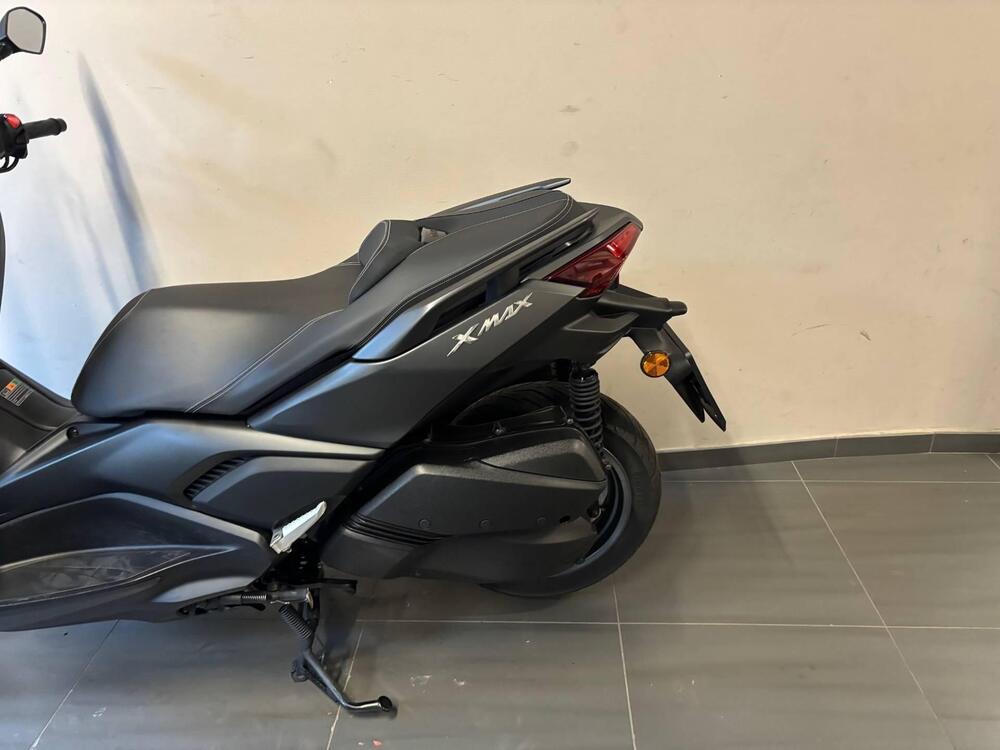 Yamaha X-Max 300 (2021 - 24) (3)