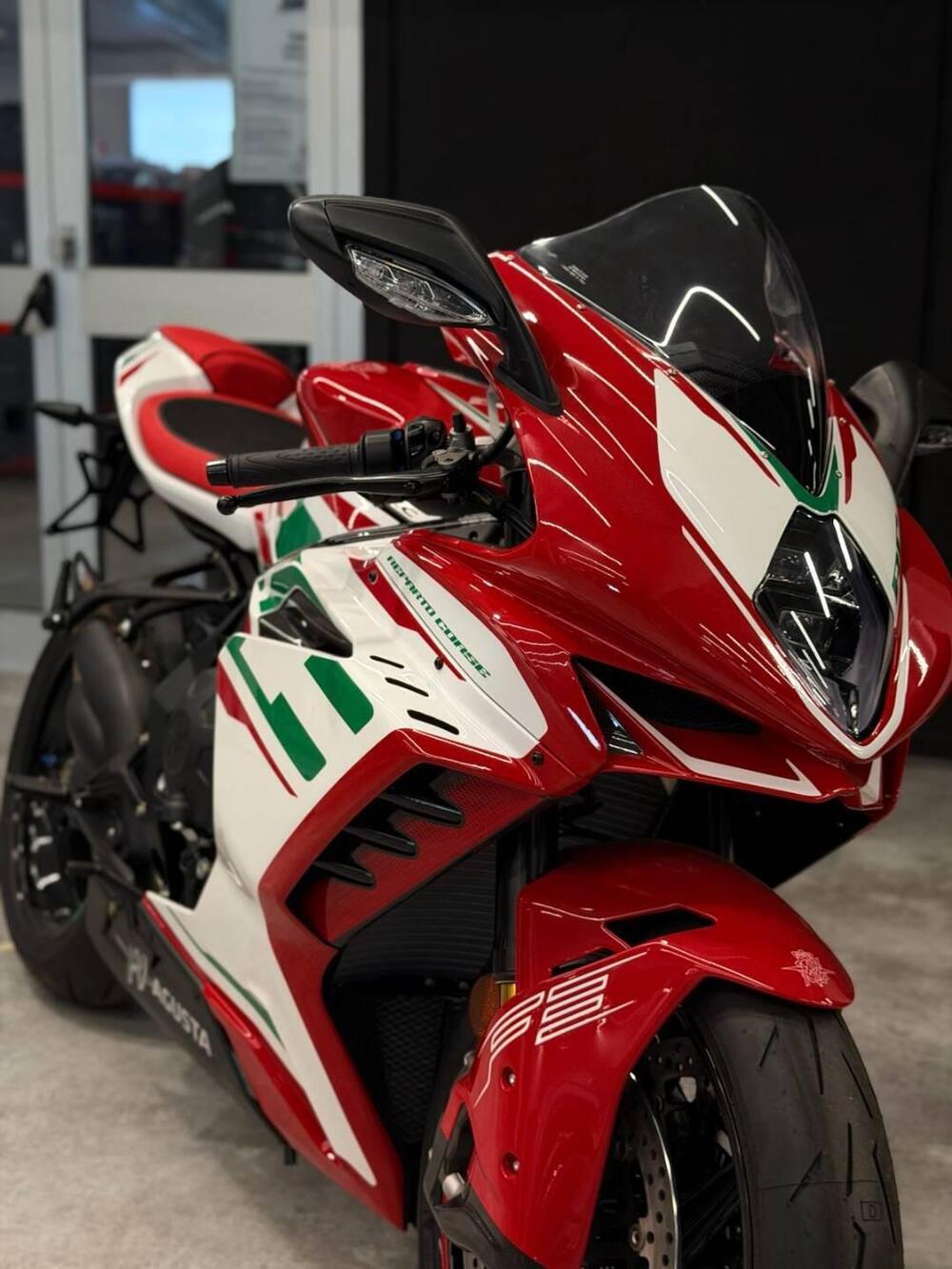 MV Agusta F3 800 RC (2022 - 25) (4)