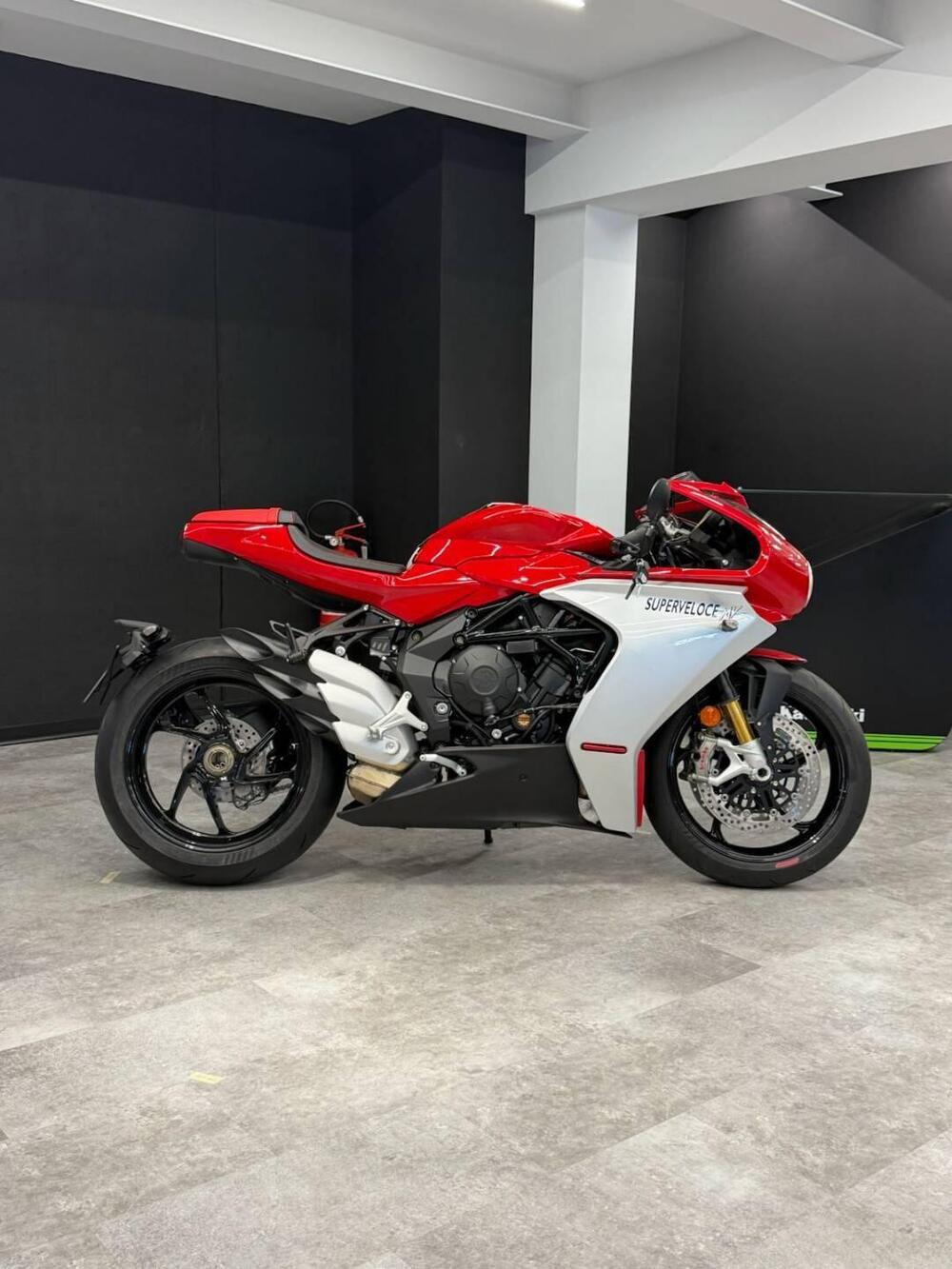 MV Agusta Superveloce 800 (2021 - 25)