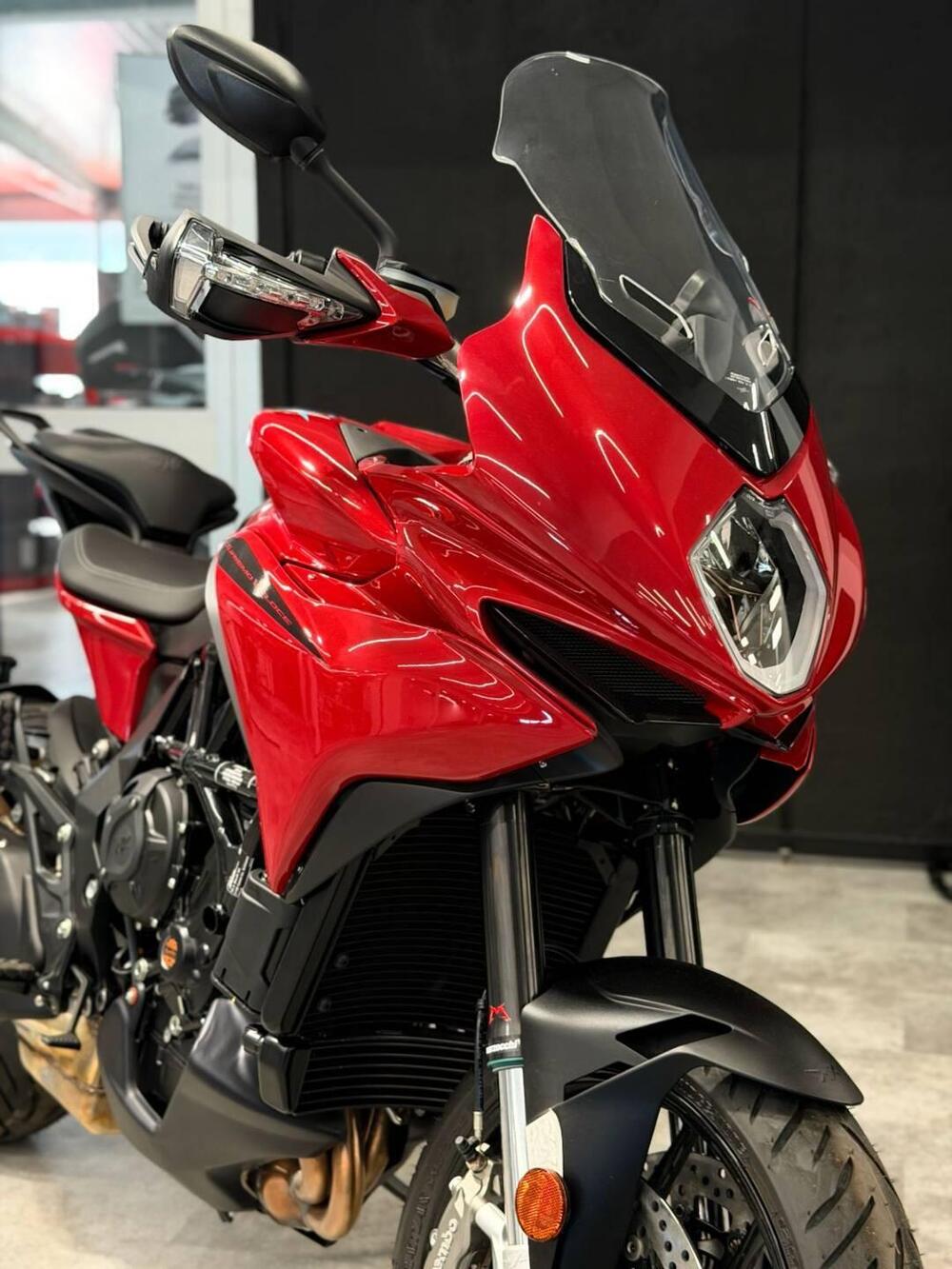 MV Agusta Turismo Veloce 800 R (2023 - 26) (2)