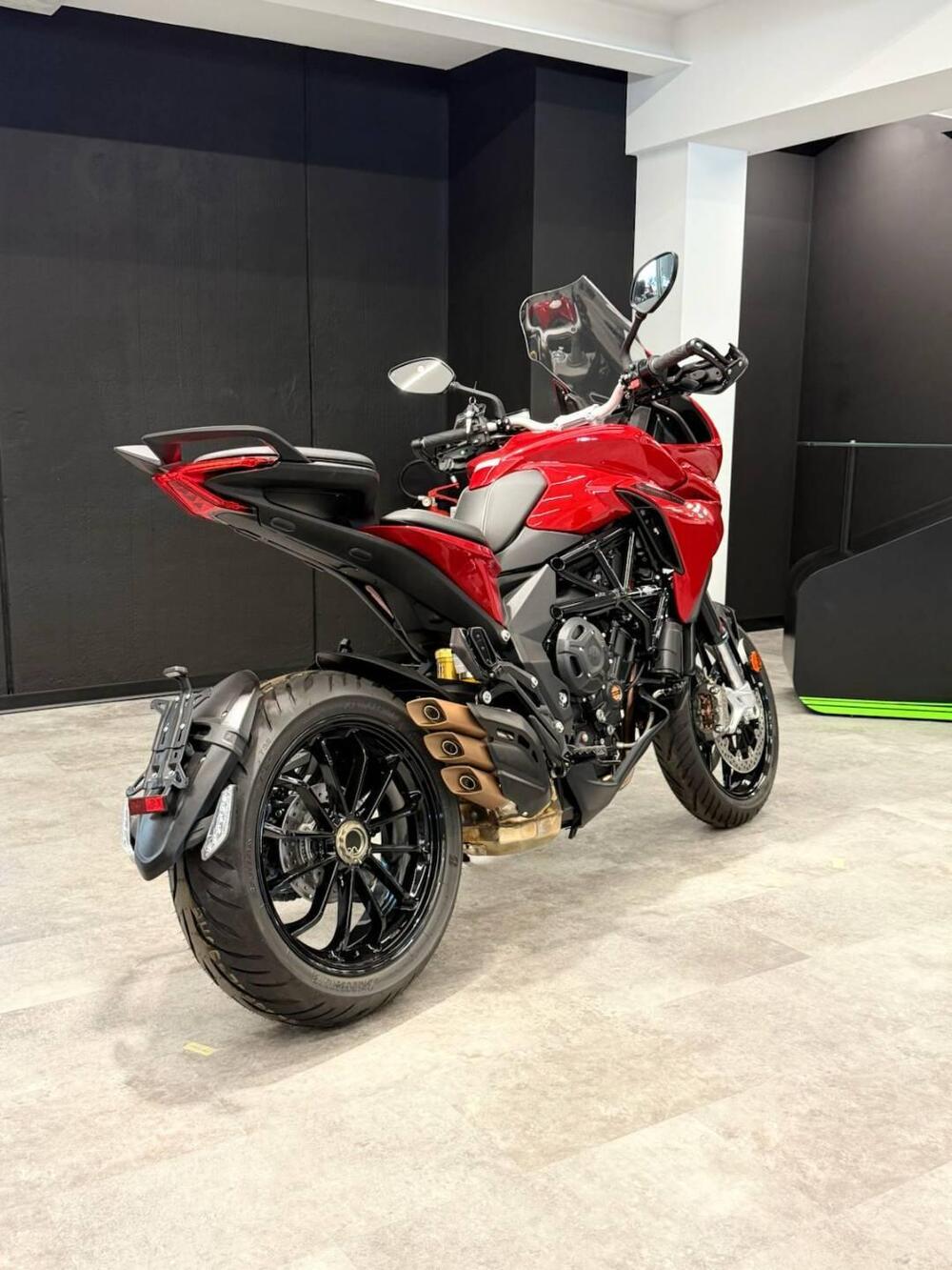 MV Agusta Turismo Veloce 800 R (2023 - 26) (4)