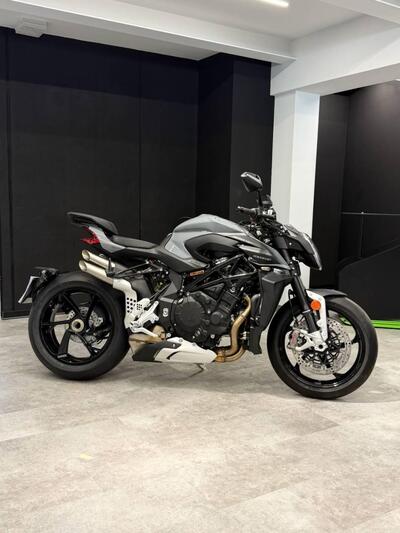 MV Agusta Brutale 1000 RS (2022 - 25) nuova