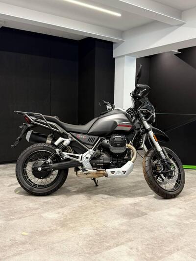 Moto Guzzi V85 TT (2021 - 23) nuova