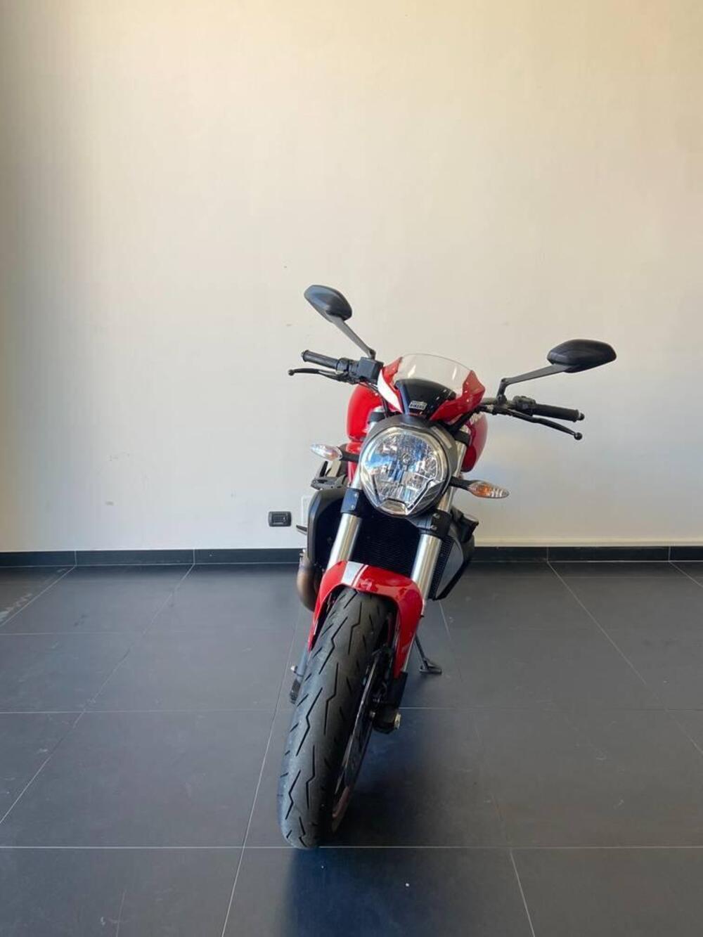 Ducati Monster 696 Plus (2007 - 14) (4)