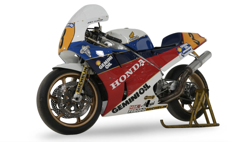 La Honda VFR750R RC30 del 1988 di Joey Dunlop