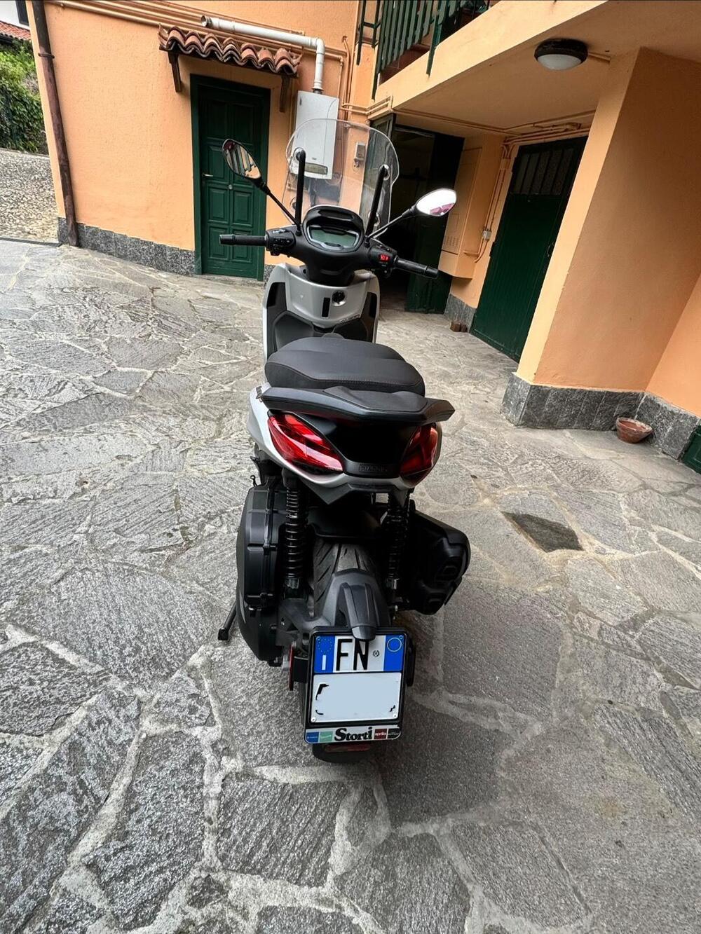 Piaggio Beverly 400 S ABS-ASR (2021 - 24) (4)