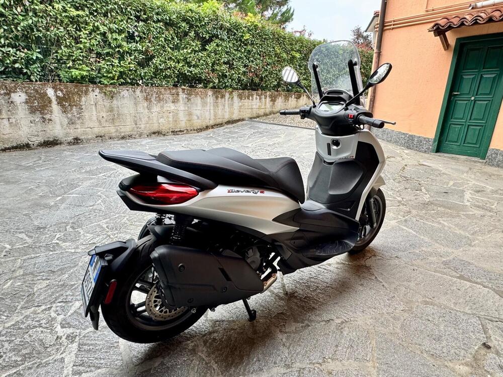 Piaggio Beverly 400 S ABS-ASR (2021 - 24) (5)