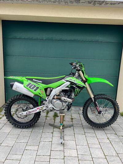 Kawasaki KX 250 F (2023) usata